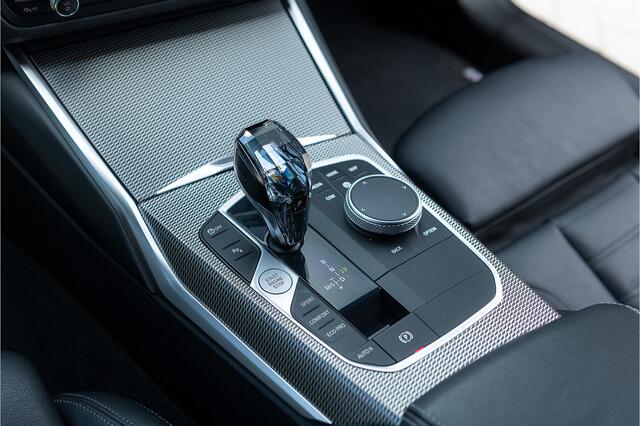 BMW 3-SERIE Touring M340i xDrive M-Sport ACC Laserlicht HUD Keyless Memory Sportstoelen Ambient M Sportdiff. Shadow Line