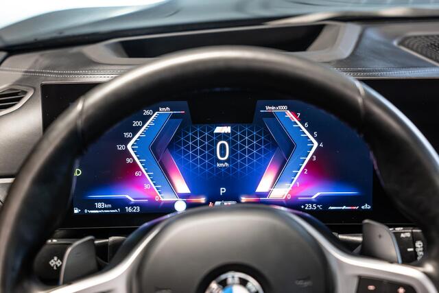 BMW 3-SERIE Touring M340i xDrive Pano | Standkachel | Memory | Dealer Onderhouden | Trekhaak