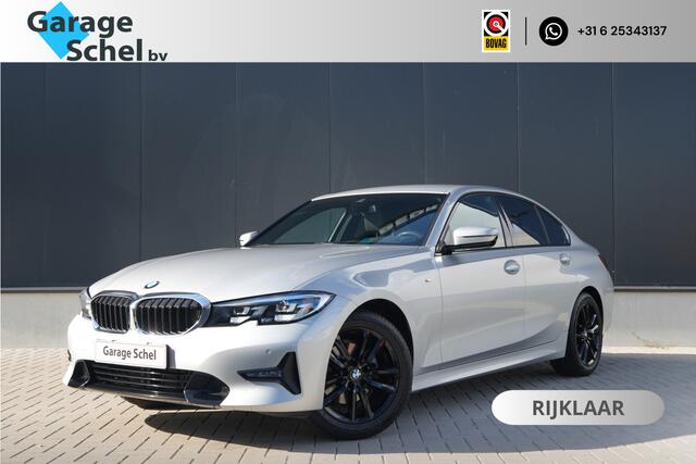 BMW 3-SERIE 320i Executive Edition - Stoelverwarming - HUD - LED - Navi - Cruise - PDC - Klimaat Achter - Rijklaar