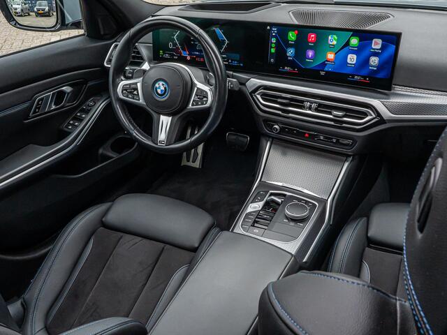 BMW 3-SERIE 330e Touring M Sport Pano HUD Keyless Laser