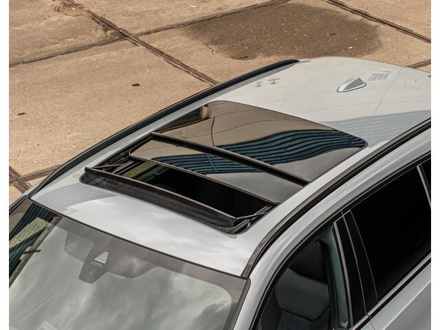 BMW 3-SERIE 330e Touring M Sport Pano HUD Keyless Laser