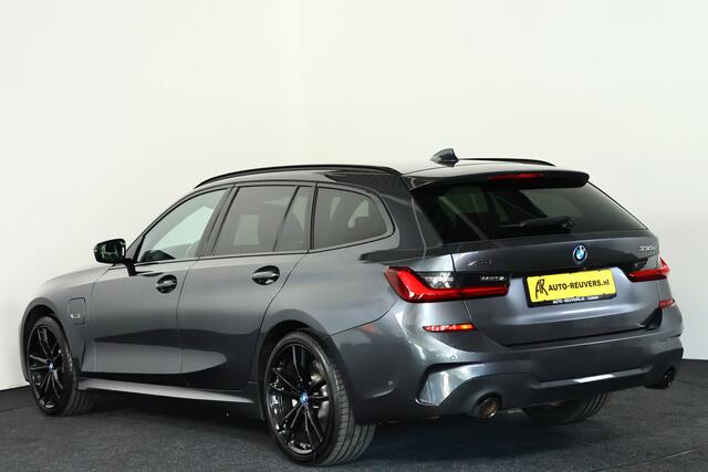 BMW 3-SERIE Touring 330e xDrive M-Sport / Laser-LED / ACC / Cam / HUD