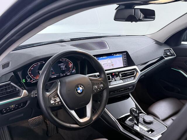 BMW 3-SERIE 318i High Executive | LUXE! | Laser Light! | Assisted Driving! | Stoelverwarming!