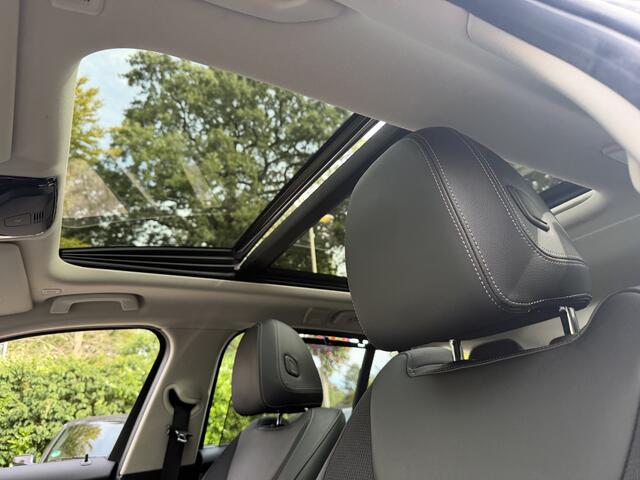BMW 3-SERIE Touring 330i xDrive High Executive Panorama dak (schuif/kantel dak) Dealeronderhouden