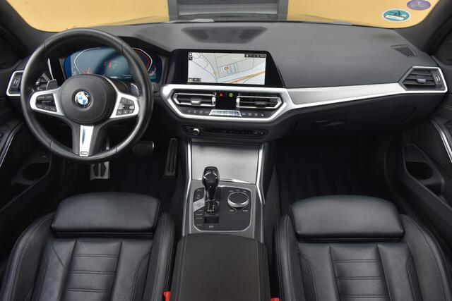 BMW 3-SERIE Touring 330i High Exe * M-Sport * Panoramadak * Head-up * Sfeerverlichting * Camera *