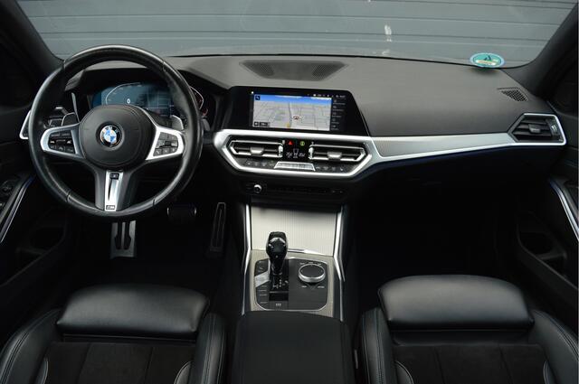BMW 3-SERIE 330i High Executive | M-PAKKET | ACC | SCHUIFDAK | TREKHAAK |