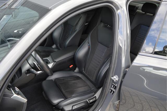 BMW 3-SERIE 330i High Executive | M-PAKKET | ACC | SCHUIFDAK | TREKHAAK |