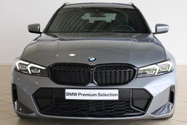 BMW 3-SERIE Touring 320i M Sportpakket | 19 inch | Hi-Fi | Elektrische Trekhaak | Stoelverwarming