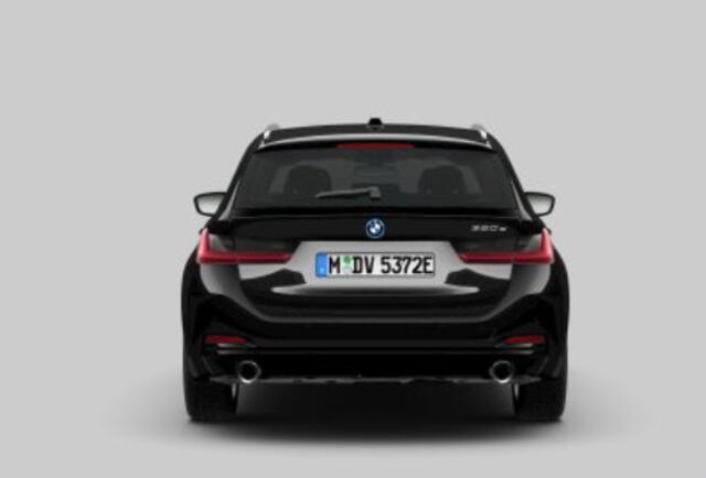 BMW 3-SERIE Touring 320e Panoramadak - Elektrisch verstelbare/verwarmde stoelen - PDC voor/achter - Hifi - Geluiddempende/Getinte ruiten - Comfort Access - Ambiance verlichting - Stuurwielrand verwarmd -