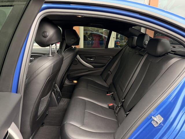 BMW 3-SERIE 320i M-Sport | Cruise | Stoelverwarming | Navi | Leder | LED |