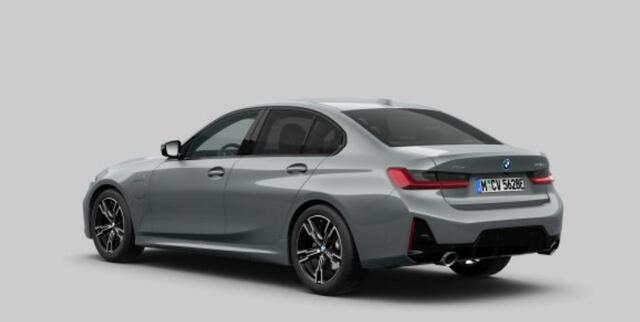 BMW 3-SERIE 330e xDrive M Sport - Active Cruise Control - Elektrisch verstelbare/verwarmde stoelen - Comfort Access - Sportstoelen - Parking Assistant Plus - BMW Live Cockpit Professional - Getinte ruiten