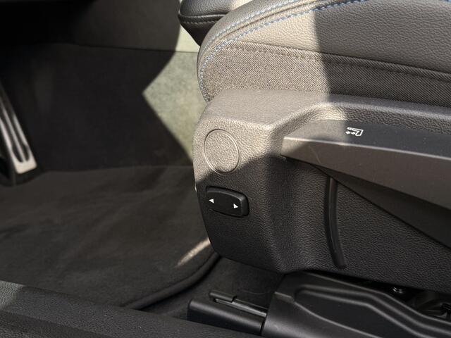 BMW 3-SERIE 320i M-Sport | Cruise | M Zetels | Apple Carplay | Navi | Sfeerverlichting |