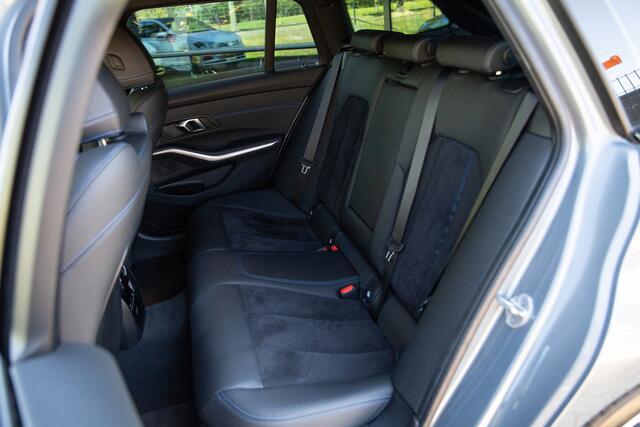BMW 3-SERIE Touring 330e M-Sport , Adap. cruise, Stuur/stoelverwarming, Laser