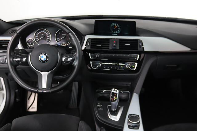 BMW 3-SERIE 320i High Executive M-Sport LED, Cruise Control, Stoelverwarming, Bluetooth, Navigatie