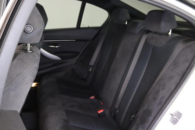 BMW 3-SERIE 320i High Executive M-Sport LED, Cruise Control, Stoelverwarming, Bluetooth, Navigatie