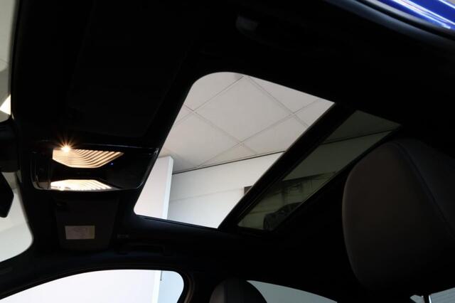 BMW 3-SERIE 330e High Executive M-Sport Pro - Schuif/Kanteldak - Harman/Kardon