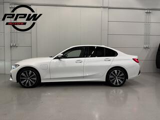 BMW 3-SERIE