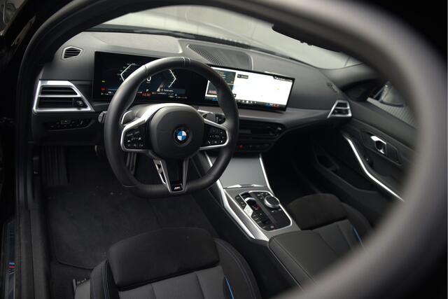 BMW 3-SERIE Touring 330i xDrive High Excecutive M Sport | M Performance | Stoelverwarming | Camera | Navigatie | Parkeersensoren | Apple Carplay | Keyless | HIFI | Adaptive Cruise Control | DAB | LED | BTW | Fabrieksgarantie
