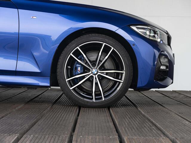 BMW 3-SERIE Sedan 330e SoH 89% | High Executive | M Sport | Stoelverwarming | Harman Kardon | LED | Cruise Control | 19'' |
