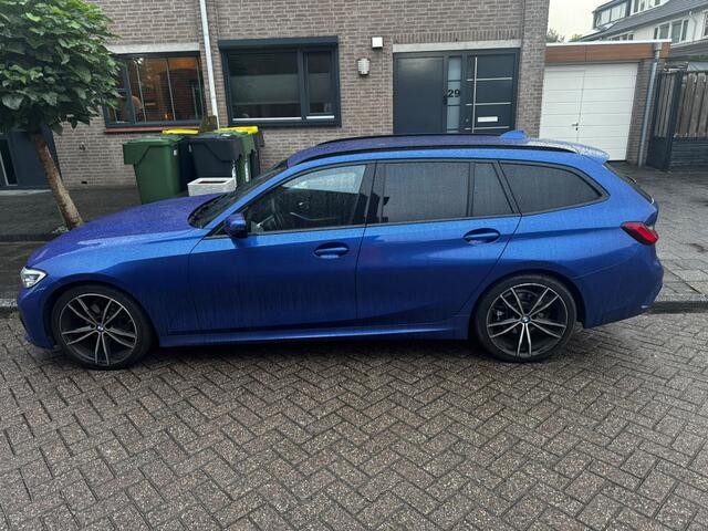 BMW 3-SERIE Touring 320d High Executive Bj 2021 191PK Dealer onderhouden Vol optie !!