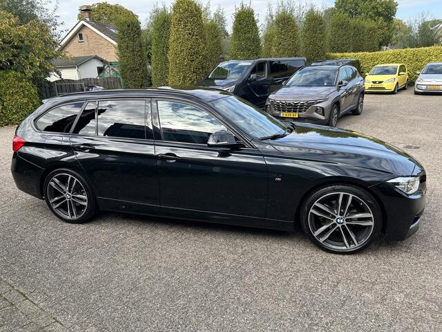 BMW 3-SERIE Touring 320i High Executive M-Sport