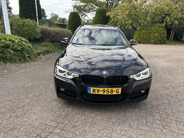 BMW 3-SERIE Touring 320i High Executive M-Sport