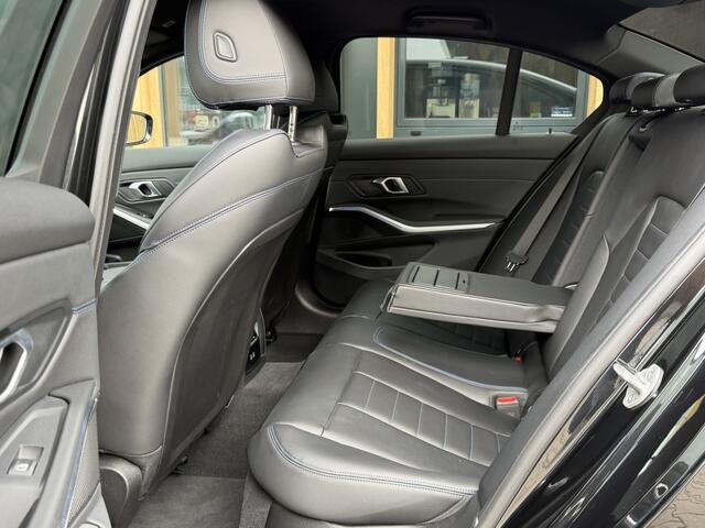 BMW 3-SERIE 330i xDrive M-sport | 360 Camera | Keyless | Sfeerverlichting |