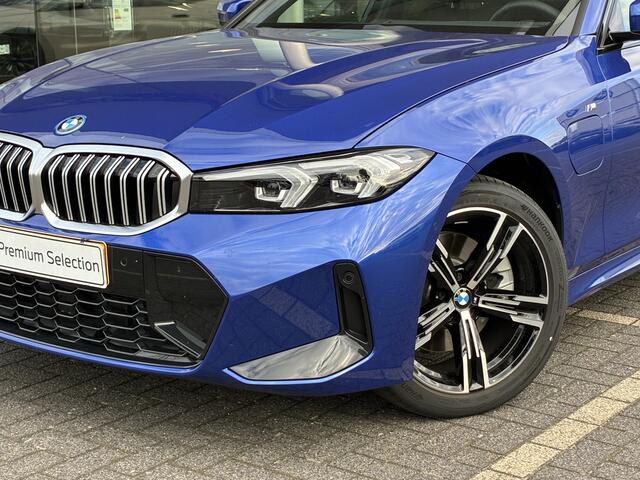 BMW 3-SERIE 330e M Sport Automaat / Trekhaak / Schuif-kanteldak / Sportstoelen / Comfort Access / Achteruitrijcamera / Cruise Control