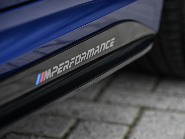 BMW 3-SERIE 318i High Executive M-Sport | M-Performance | Stoelverwarming | Ambiance Interieur | PDC V+A | Cruise Control |