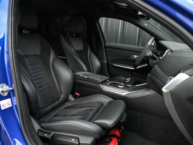 BMW 3-SERIE 318i High Executive M-Sport | M-Performance | Stoelverwarming | Ambiance Interieur | PDC V+A | Cruise Control |