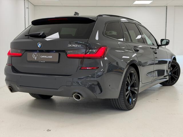 BMW 3-SERIE Touring 330e M-Sport Plus | Dravit Grau | Panoramadak | Memory stoelen |