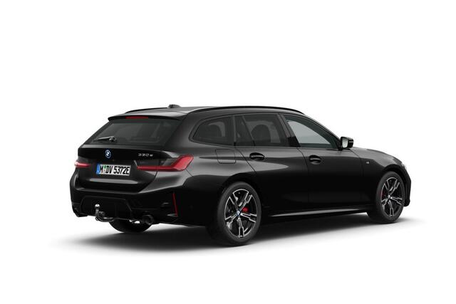 BMW 3-SERIE Touring 330e M Sport Edition | M Sportpakket Pro | Innovation Pack | Comfort Pack | Trekhaak