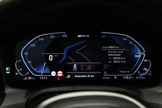 BMW 3-SERIE 330e xDrive eDrive M-Sport Edition | MEDIA PACK | STUURVERWAMING | TREKHAAK | 19"