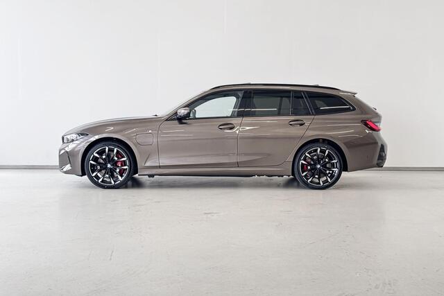 BMW 3-SERIE Touring 330e Innovation Pack M Sportpakket Pro Aut.