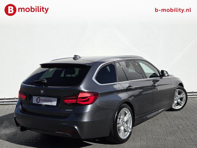 BMW 3-SERIE Touring 318i High Executive M-Sport Apple CarPlay NL Auto! | Achteruitrijcamera | LED | Leer | PDC