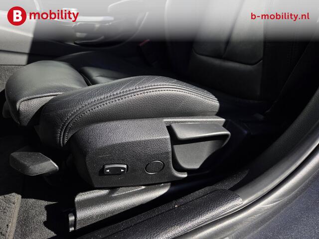 BMW 3-SERIE Touring 318i High Executive M-Sport Apple CarPlay NL Auto! | Achteruitrijcamera | LED | Leer | PDC