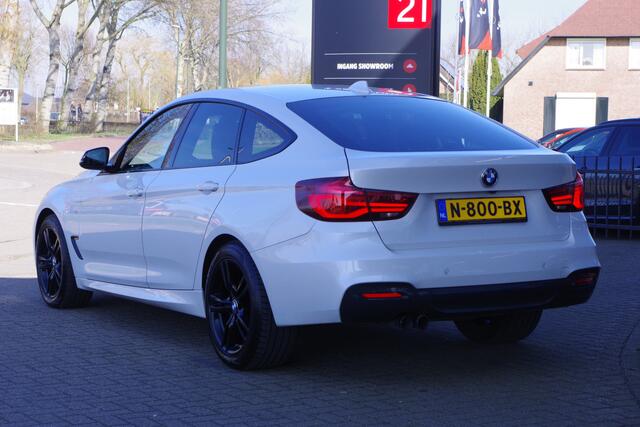 BMW 3-SERIE GT Gran Turismo 320i 184 PK xDrive M-Sport High Executive, LED, Leder, Adap. Cruise Control, Carplay, Camera