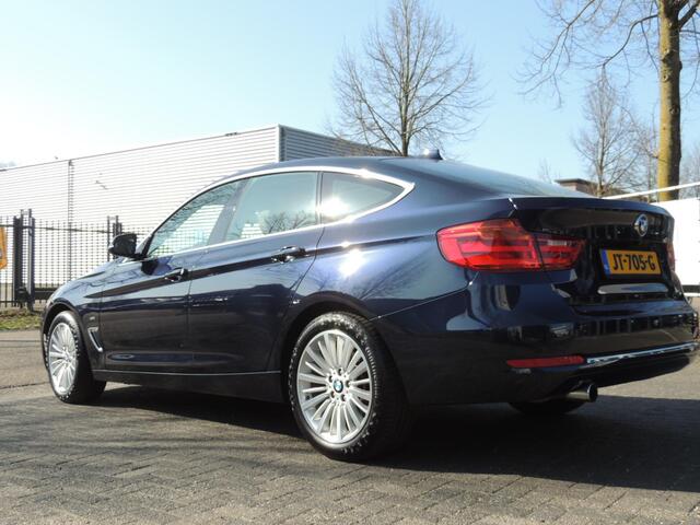 BMW 3-SERIE GT Gran Turismo 320i xDrive Panodak/ACC/360Camera etc.