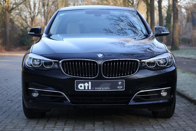 BMW 3-SERIE GT 320i High Executive Org.NL | Luxury Line | Leer | Navi Pro | Hifi audio | LED | Camera | Elektrische trekhaak | stoelverwarming | etc.