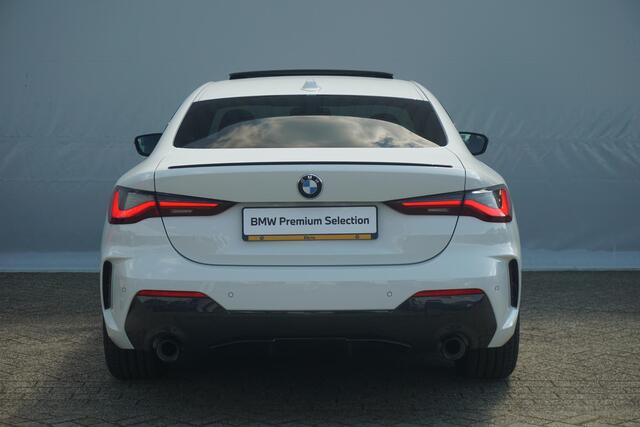 BMW 4-SERIE Coupé 420i High Executive M Sport Pro / M Performance Velgen, Spoiler, Side Skirts, Splitter, Diffuser