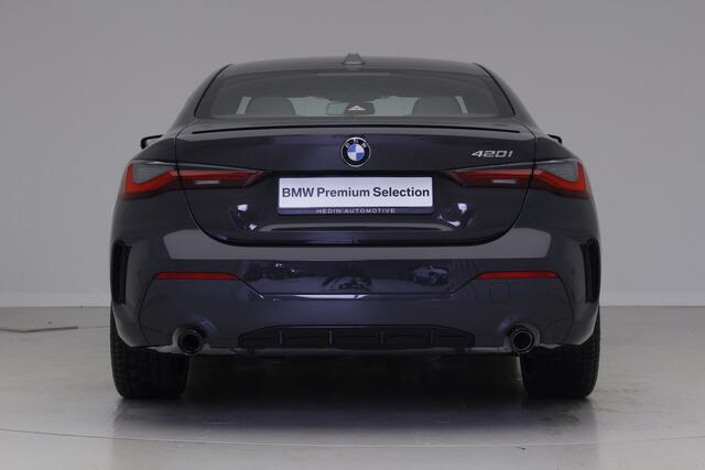 BMW 4-SERIE Coupé 420i M-Sport Pro | 19" | Personal CoPilot Pack | Schuifdak | Parking assistant plus