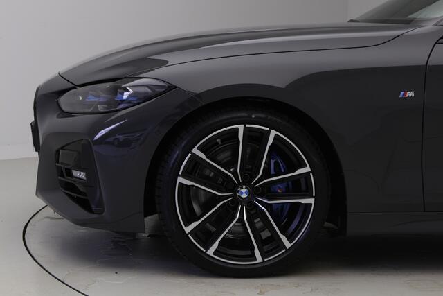 BMW 4-SERIE Coupé 420i M-Sport Pro | 19" | Personal CoPilot Pack | Schuifdak | Parking assistant plus