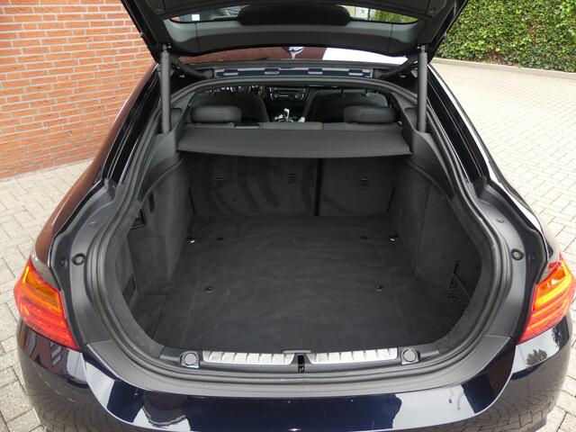 BMW 4-SERIE Gran Coupé 418i M-Sport / Schuifdak / Dealer onderhouden
