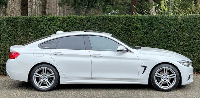 BMW 4-SERIE 418i high excecutive NL Aut Leder Carplay M-sport Head up