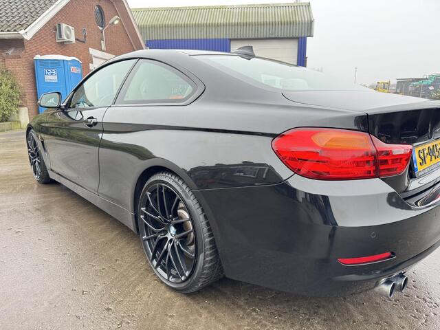 BMW 4-SERIE Coupé 420i Centennial High Executive