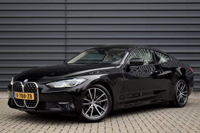 BMW 4-SERIE Coupé 420i High Executive | Laserlight | Camera | CarPlay | Lederen Sportstoelen | Dealer Onderhouden |
