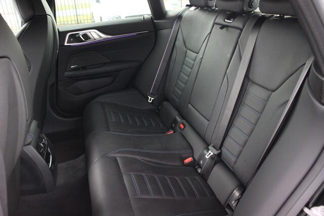 BMW 4-SERIE Gran Coupé 430i M-Sport | M-Stoelen | H/K | Schuifdak