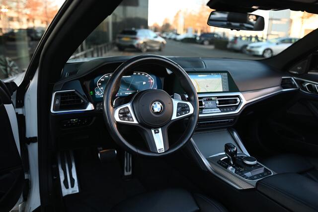 BMW 4-SERIE Cabrio M440i xDrive High Executive Automaat / M Adaptief onderstel / Verwarmd stuurwiel / Air Collar / Stoelverwarming / Driving Assistant Professional / Harman Kardon