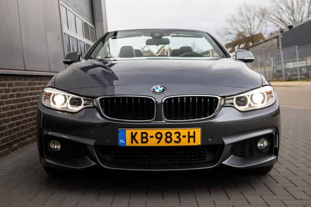 BMW 4-SERIE Cabrio 430i 252 pk Centennial High Executive M-Sportpakket / NL-Auto/ Dealer.ond/ Nek.Verw. / Harman&Kardon/ Head-Up/ Camera/ Sportstoelen/ Stoel.Verw/ 19'' LMV