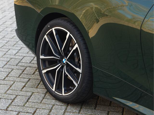 BMW 4-SERIE Coupé 430i M-Sport - Camera - ACC - Laserlight - Hifi